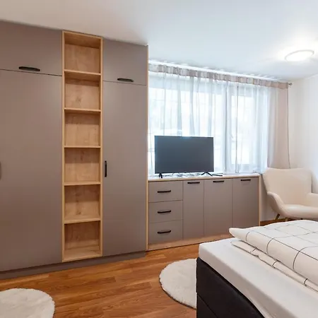 Pirin Sense Stylish - - Parking In Apartment