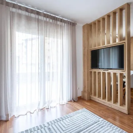 Apartment Pirin Sense Stylish - - Parking In Bansko